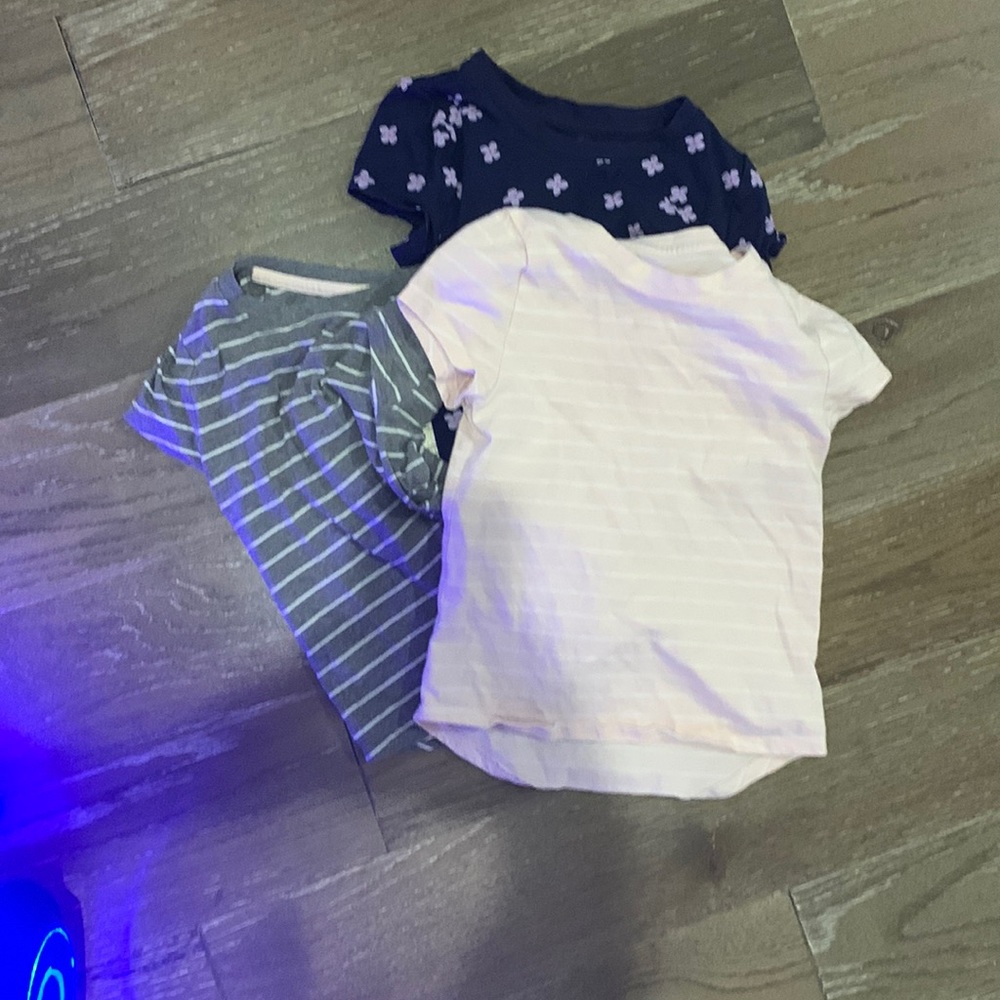 Cat and jack shirt bundle size 5!!!